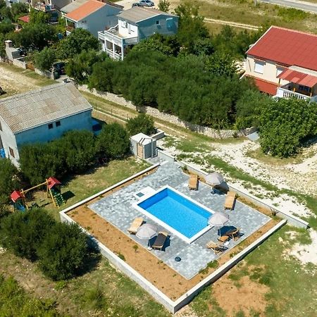 Family Friendly Apartments With A Swimming Pool Rtina - Stosici, Zadar - 21450 Εξωτερικό φωτογραφία