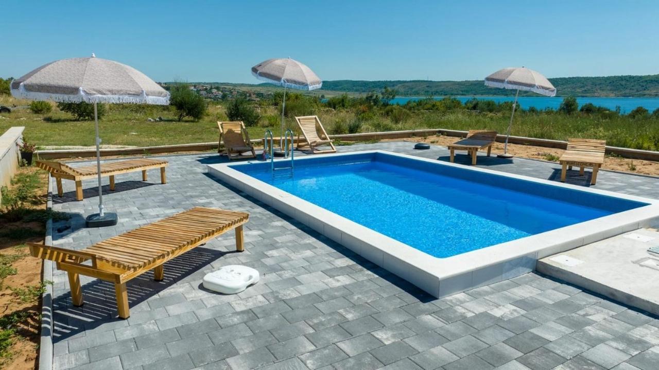 Family Friendly Apartments With A Swimming Pool Rtina - Stosici, Zadar - 21450 Εξωτερικό φωτογραφία